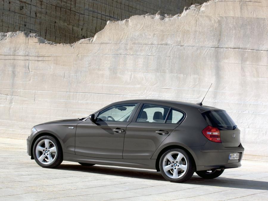  BMW 120d 5-Door 2007 года  (фото 37 из 53)